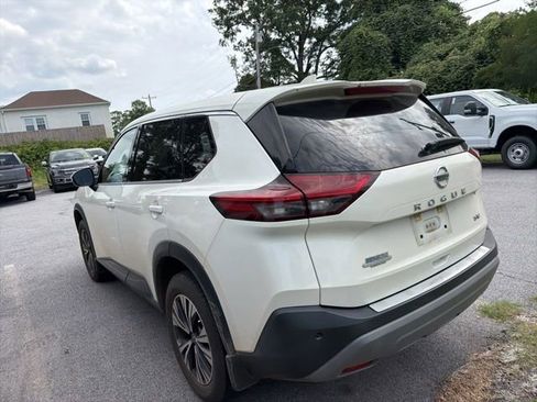 Used 2021 Nissan Rogue SV FWD image 9