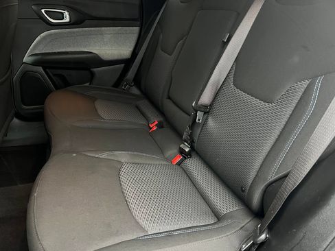 Used 2023 Jeep Compass Sport AWD/4WD image 13