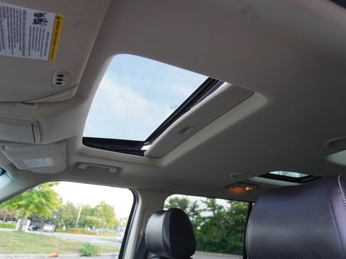 Used 2014 Ford Flex Limited w/ Equipment Group 303A AWD/4WD image 19
