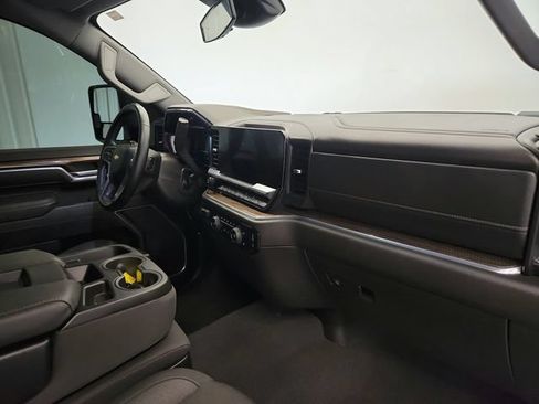 Used 2025 Chevrolet Silverado 2500 LT AWD/4WD image 27