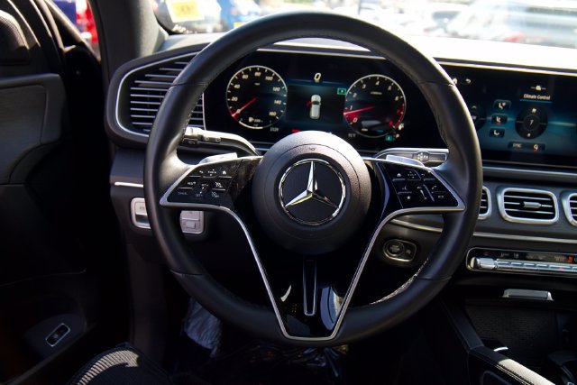 Used 2025 Mercedes-Benz GLE 350 4MATIC image 20