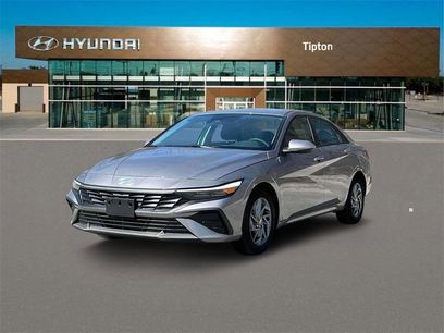 New 2025 Hyundai Elantra Blue