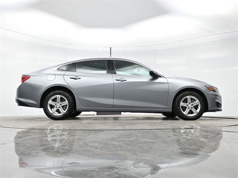 Used 2024 Chevrolet Malibu LT image 31