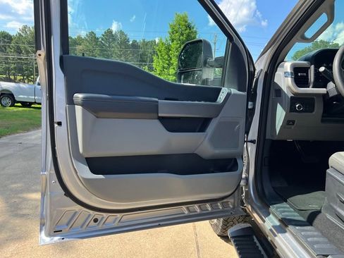 Used 2024 Ford F250 XLT image 11