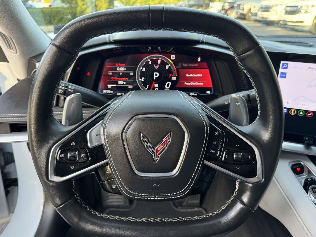 Used 2022 Chevrolet Corvette Stingray Premium Conv w/ Z51 Performance Package RWD image 11