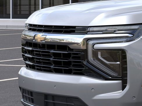 New 2026 Chevrolet Suburban LS AWD/4WD image 15