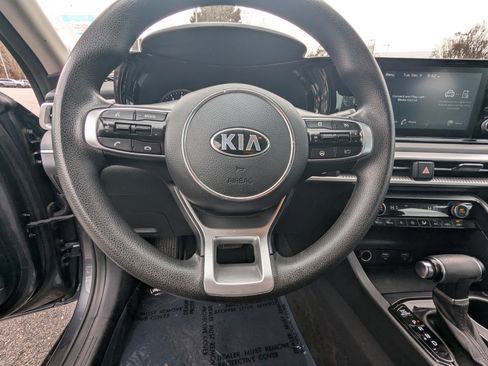 Used 2021 Kia K5 LXS image 19