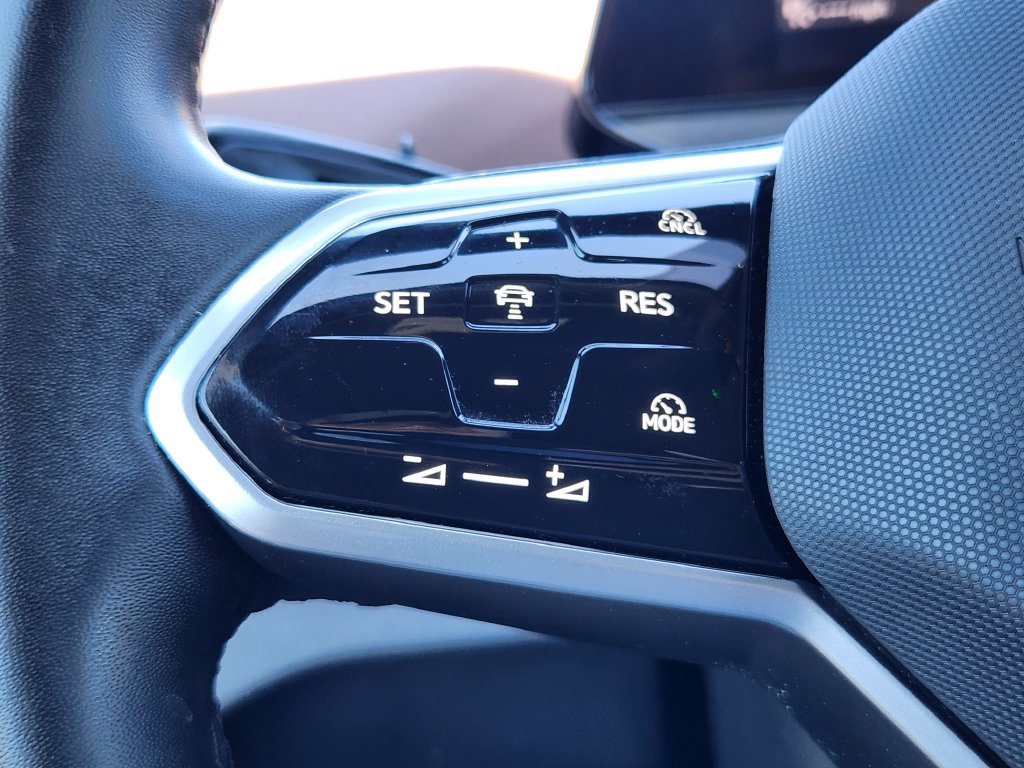 Certified 2024 Volkswagen ID.4 Pro AWD/4WD image 23