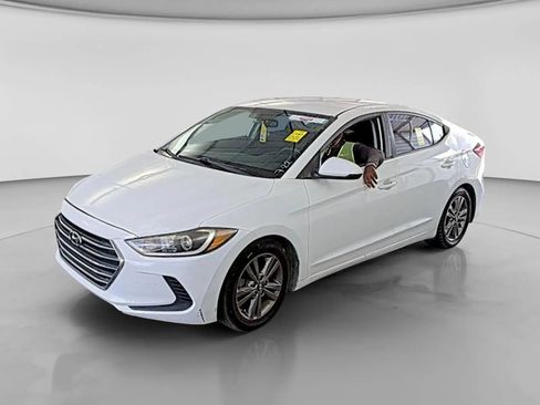 Used 2018 Hyundai Elantra SEL FWD image 1