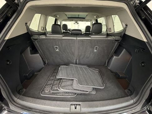 Used 2018 Volkswagen Atlas SEL AWD/4WD image 16