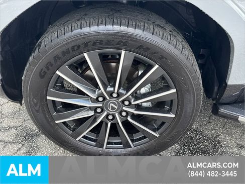 Used 2025 Lexus GX 550 w/ Accessory Package (2T) image 15