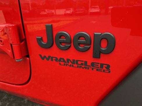 Used 2022 Jeep Wrangler Unlimited Sport AWD/4WD image 10