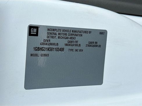 Used 2008 Chevrolet Express 3500 RWD image 13