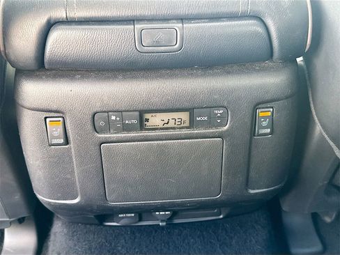 Used 2023 Nissan Armada Platinum w/ Captain's Chairs Package image 29