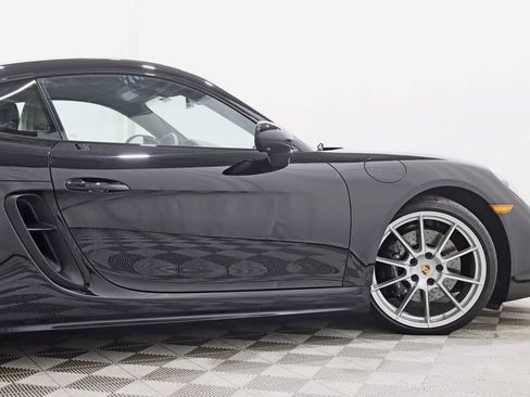 Used 2025 Porsche 718 Cayman GTS RWD image 11