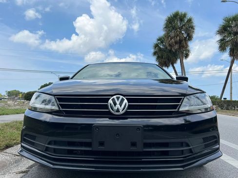 Used 2017 Volkswagen Jetta S FWD image 4