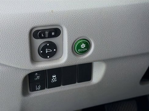 Used 2021 Honda Pilot EX image 10