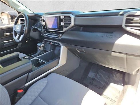 Used 2022 Toyota Tundra SR5 w/ SR5 Convenience Package RWD image 23