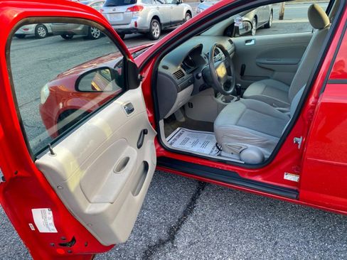 Used 2005 Chevrolet Cobalt Sedan image 10