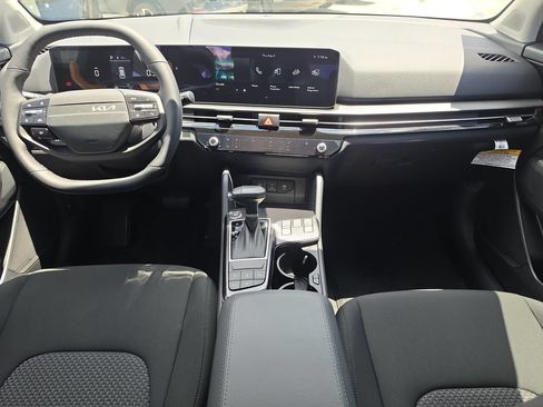 New 2026 Kia Sportage LX FWD image 12
