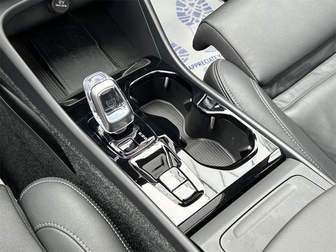 New 2026 Volvo XC40 B5 Plus w/ Protection Package Premier image 22