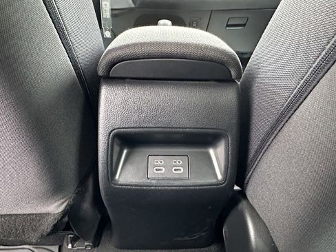 Used 2023 Toyota Corolla LE image 11