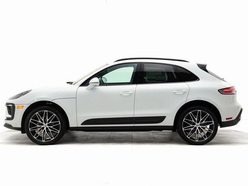 New 2025 Porsche Macan image 2