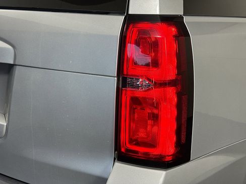 Used 2019 Chevrolet Tahoe LT image 33