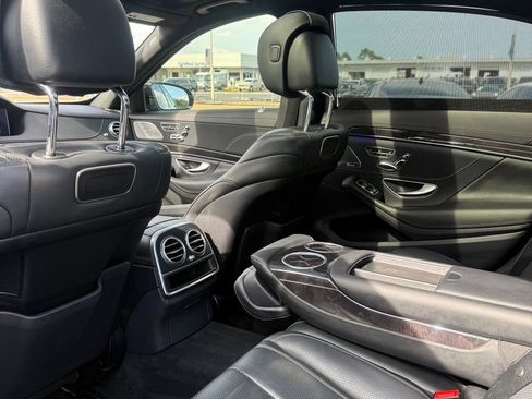 Used 2019 Mercedes-Benz S 560 Sedan image 17