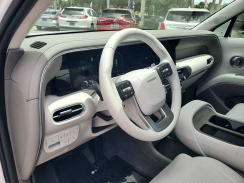 Used 2026 Hyundai Palisade SEL FWD image 16