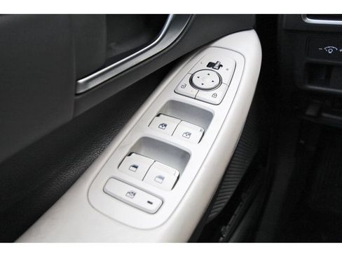 Used 2025 Hyundai Sonata SEL FWD image 20