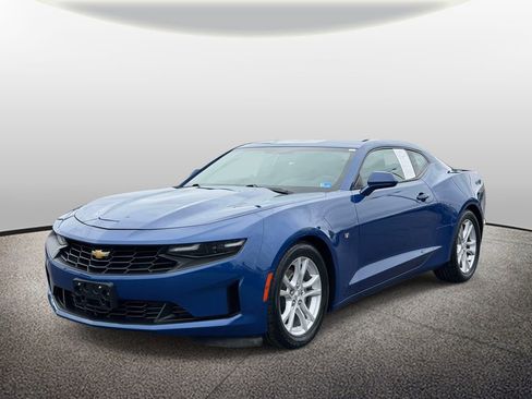 Used 2021 Chevrolet Camaro LS RWD image 7