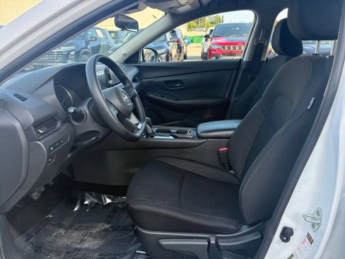 Used 2025 Nissan Sentra S FWD image 22