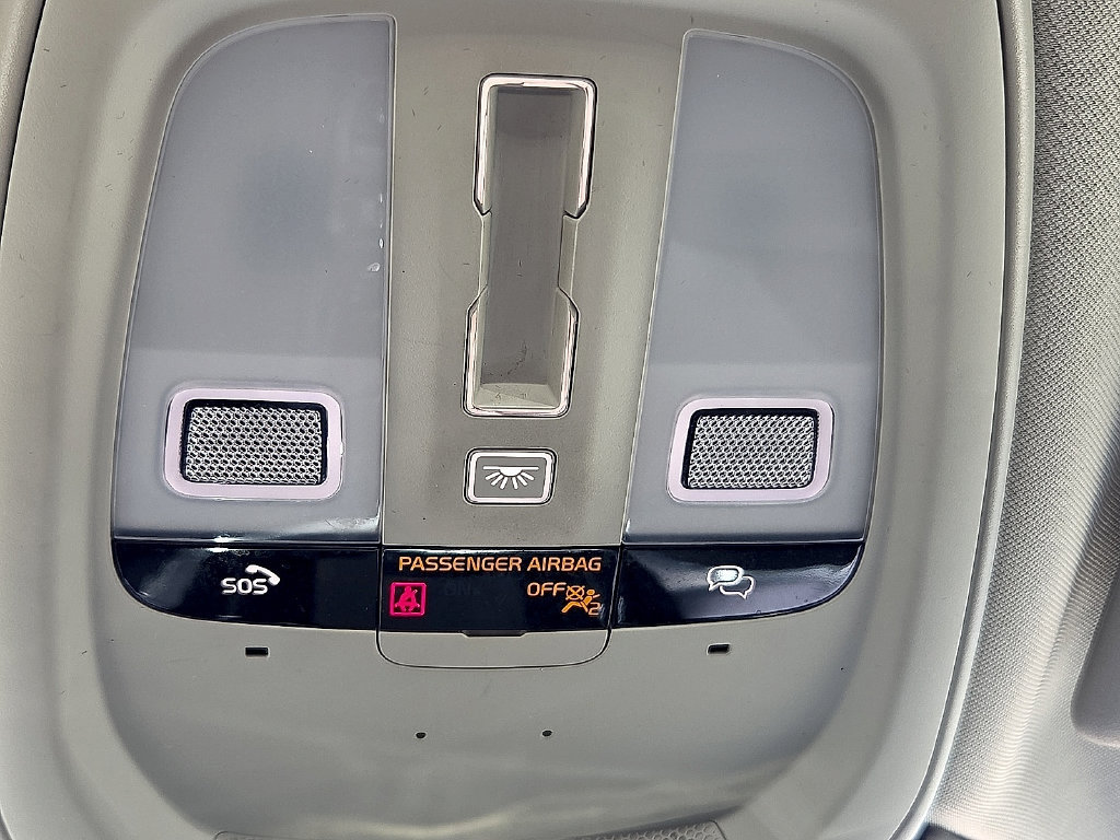 Used 2024 Volvo S60 B5 Core AWD/4WD image 19