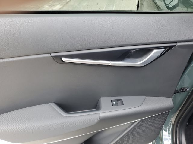 Certified 2023 Kia Niro SX Touring FWD image 10
