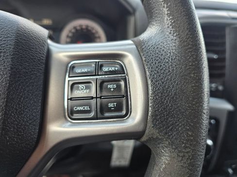 Used 2023 RAM 1500 Classic SLT w/ Protection Group AWD/4WD image 15