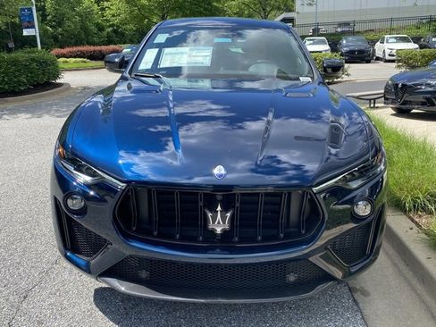 New 2024 Maserati Levante Trofeo image 3