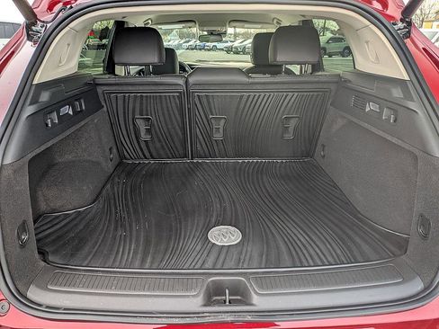 Used 2023 Buick Envision Essence image 27