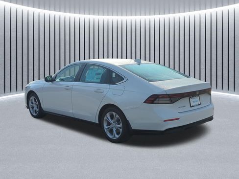 Used 2025 Honda Accord LX image 6