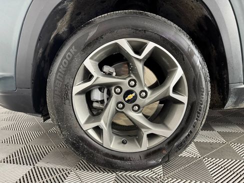 Used 2025 Chevrolet Trax LT w/ Driver Confidence Package image 42