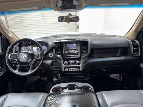 Used 2019 RAM 3500 Tradesman w/ Chrome Appearance Group image 14