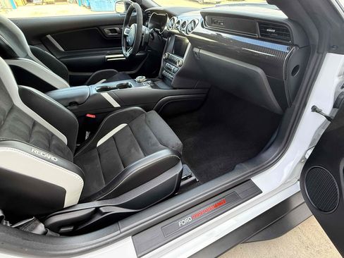 Used 2021 Ford Mustang Shelby GT500 w/ Carbon Fiber Track Pack image 19
