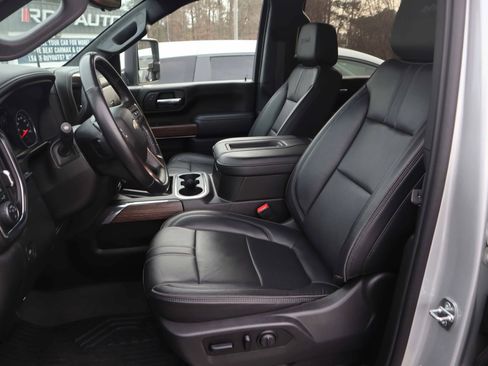 Used 2020 Chevrolet Silverado 2500 High Country w/ Z71 Off-Road Package image 2