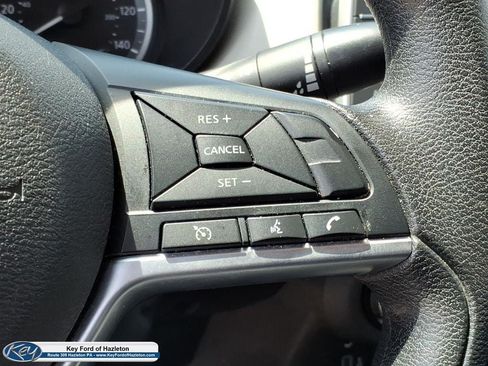 Used 2021 Nissan Versa SV FWD image 24