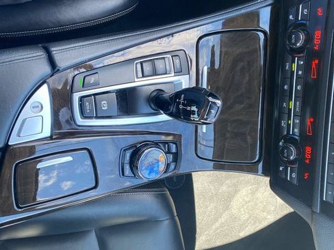 Used 2015 BMW 528i Sedan RWD image 17