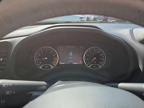 Used 2018 Jeep Renegade Altitude w/ UConnect 8.4 Nav Group AWD/4WD image 13