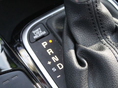 Certified 2025 Kia Soul EX image 34