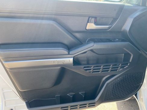 Certified 2025 Toyota Tacoma TRD Sport AWD/4WD image 9