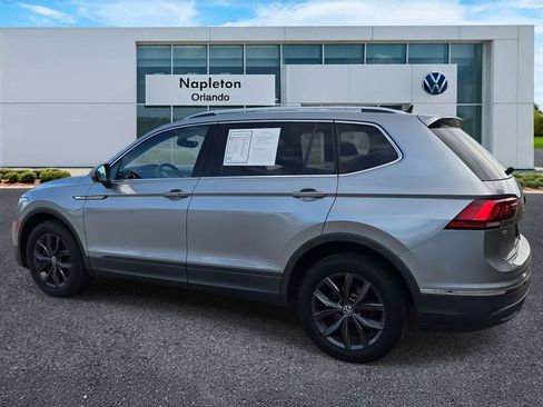 Certified 2022 Volkswagen Tiguan SE image 11
