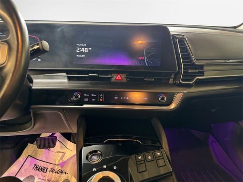 Certified 2023 Kia Sportage EX image 22